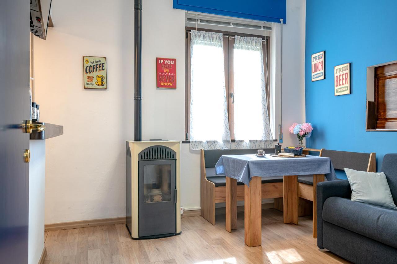 Bilocale Blue Relax Lejlighed Erba Eksteriør billede