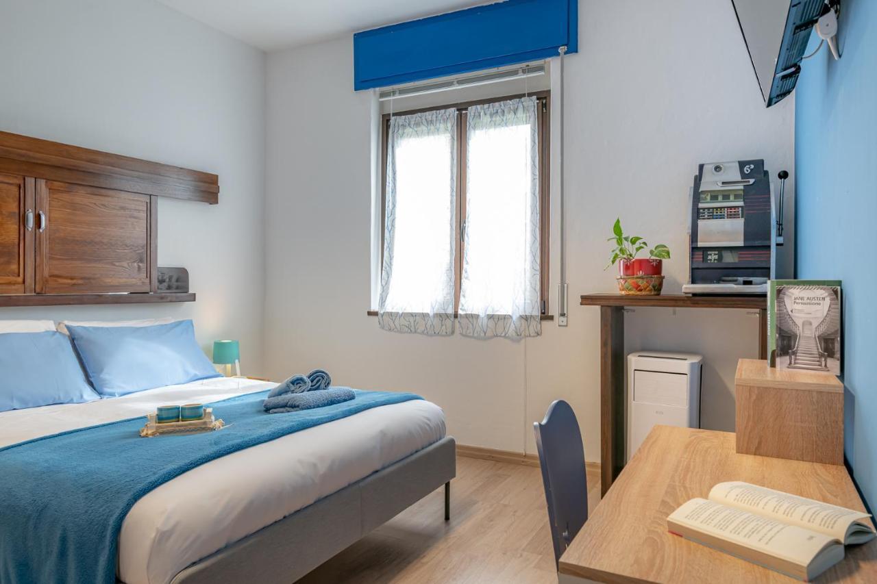 Bilocale Blue Relax Lejlighed Erba Eksteriør billede